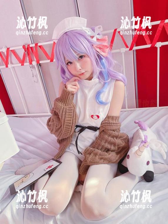Sayo Momo Sayo Momo的校园cos精选,学霸也能秀身材嘛!